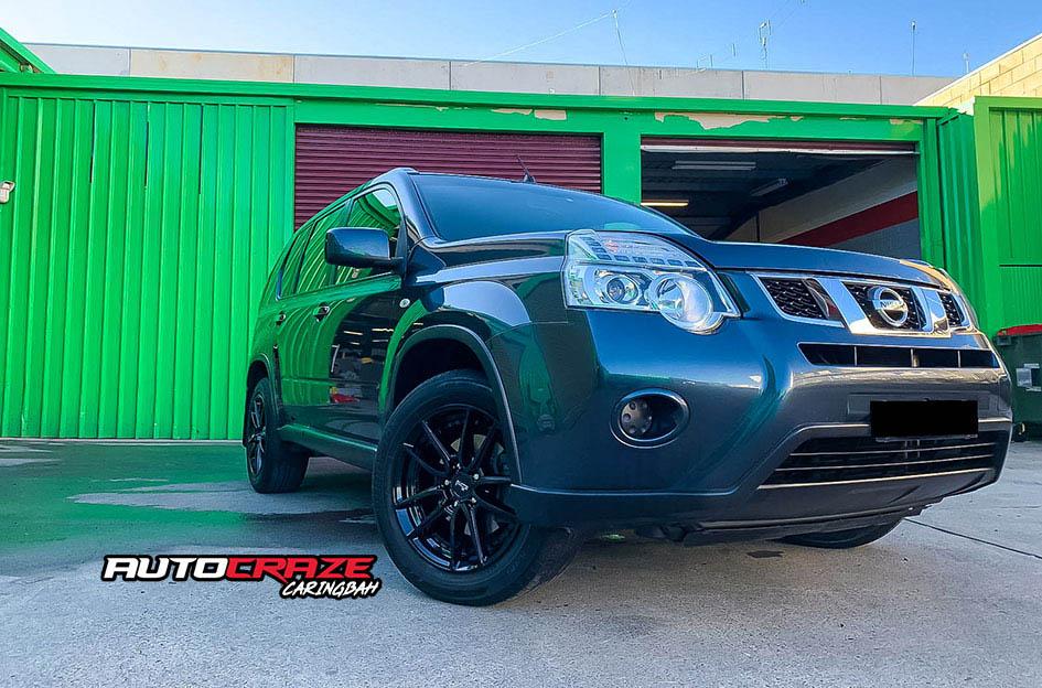 NISSAN X TRAIL DFS GLOSS BLACK